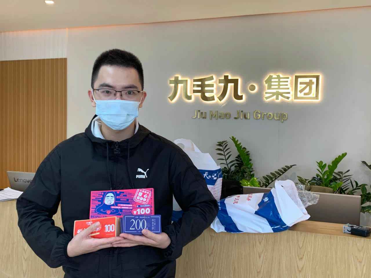 致敬英雄 · 暖爱广州 | ag登录官网-ag登录官网(中国)在行动